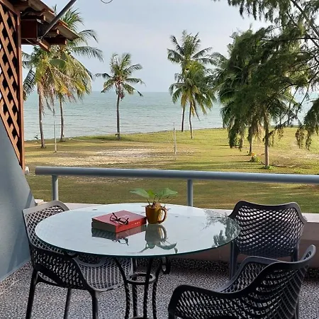 Pd Bayview Seafront Homestay Port Dickson Exterior photo
